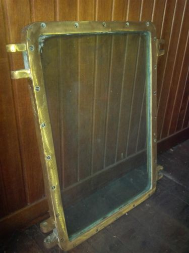 0896 - coffetable ricavato da oblò.jpg_product